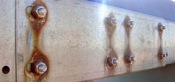 Figure 1. Galvanic corrosion due to differing anodic index between the bolts and the plate.